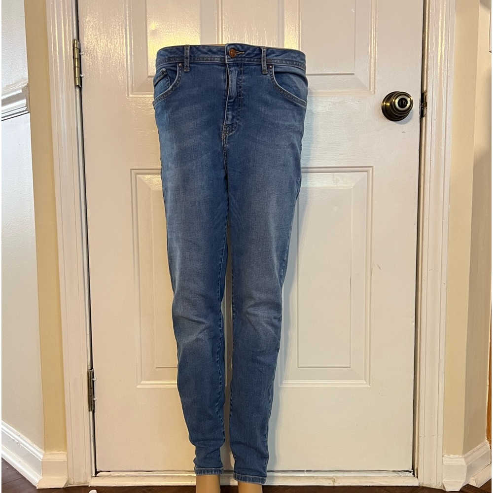 Forever 21 Push Up Jeans